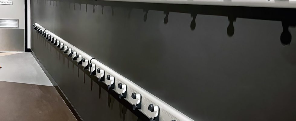Stowmate WM BagTrac Units installed at Cavendish Rd State High School, Brisbane
